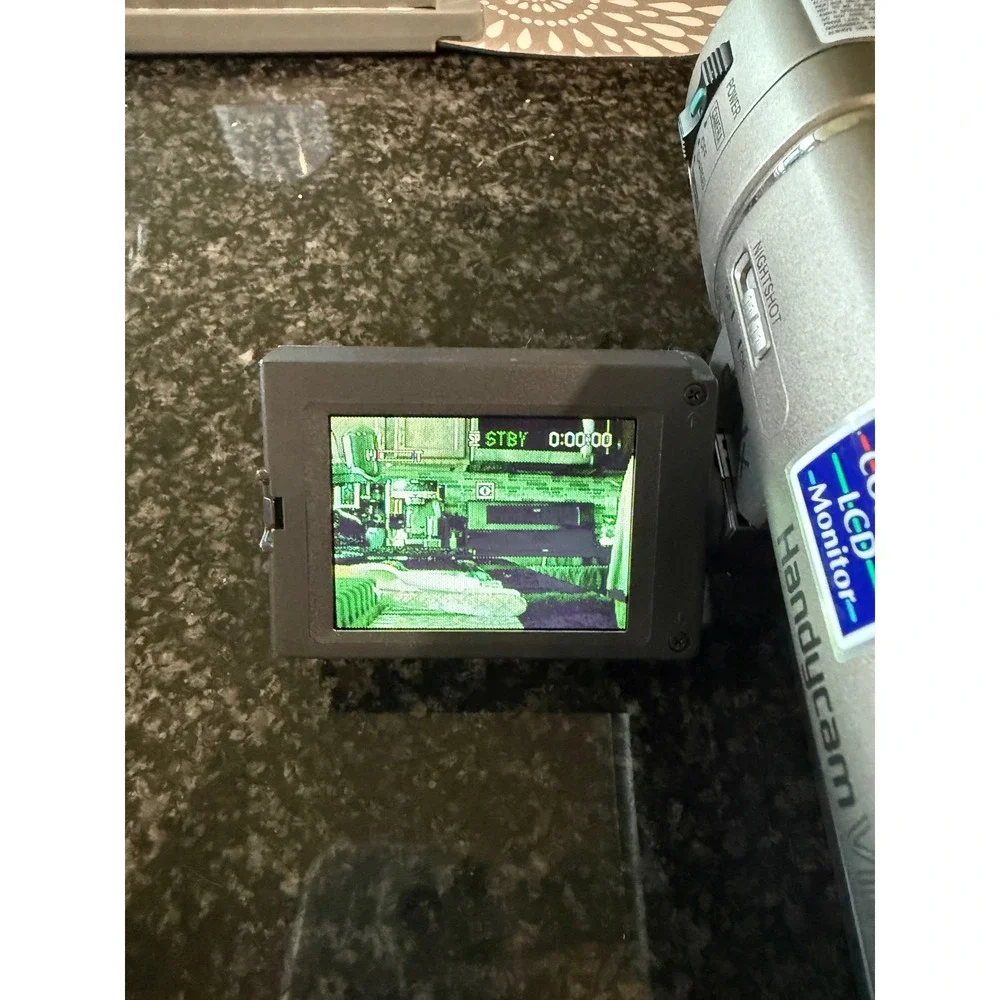 Sony Handycam Vision CCD-TRV37 Video 8‎ XR Camcorder 200x Digital Zoom NightShot